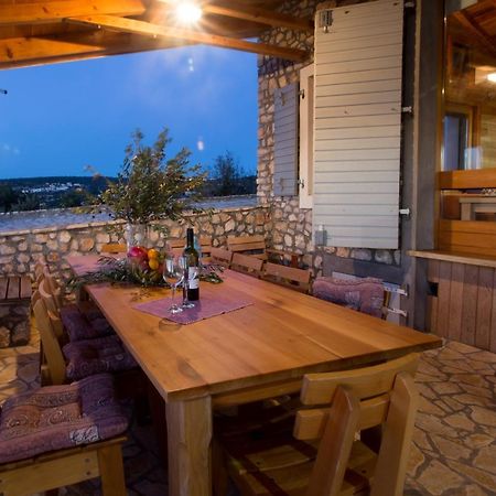 Villa, Stone House With Swimming Pool & Sauna, Beach, Севид Экстерьер фото
