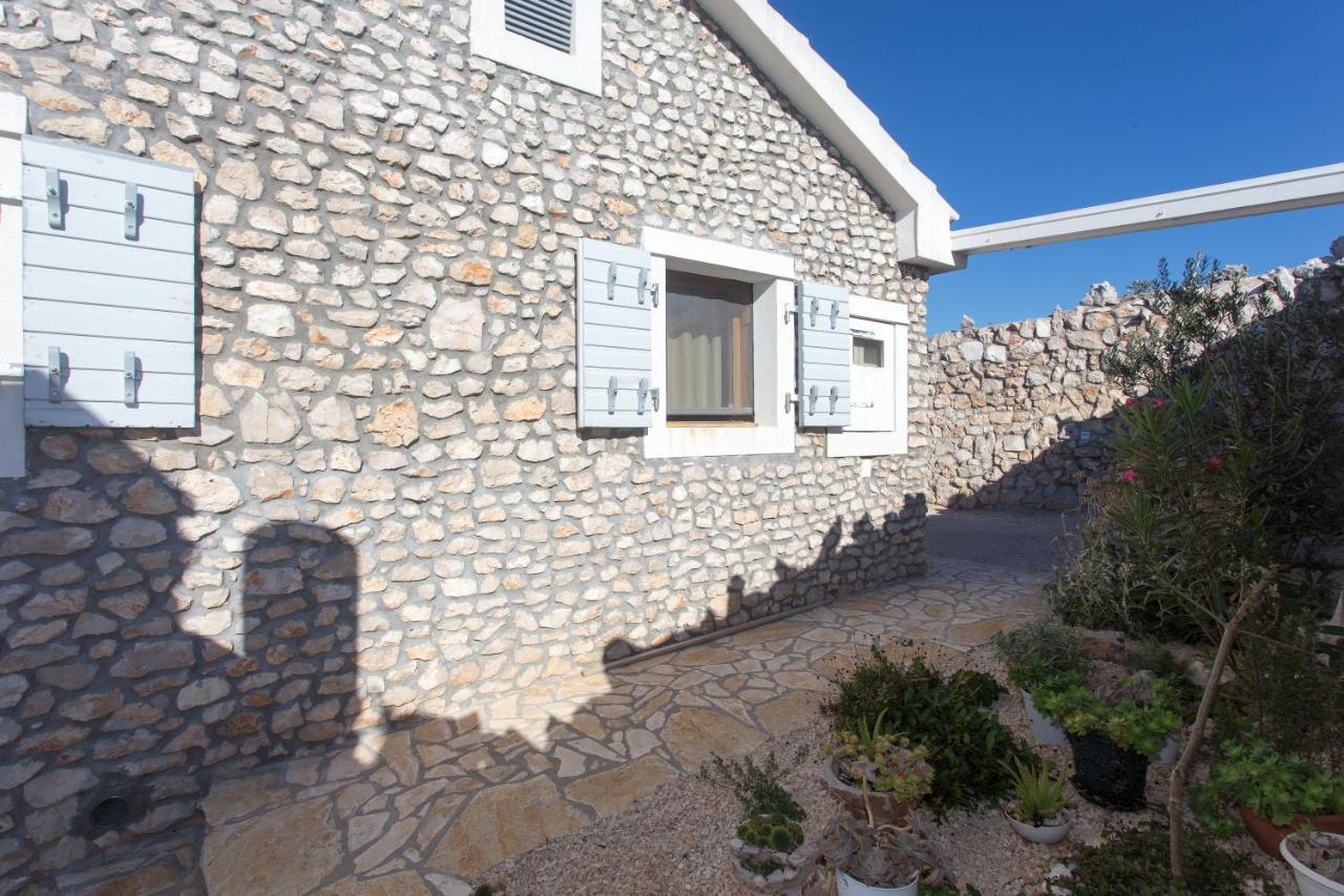 Villa, Stone House With Swimming Pool & Sauna, Beach, Севид Экстерьер фото