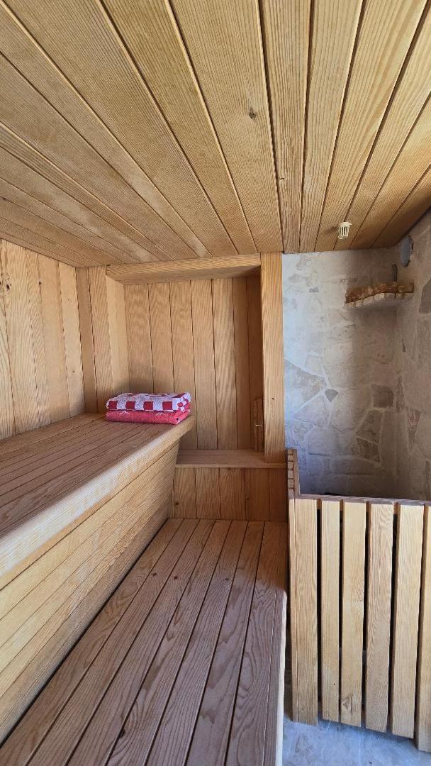 Villa, Stone House With Swimming Pool & Sauna, Beach, Севид Экстерьер фото