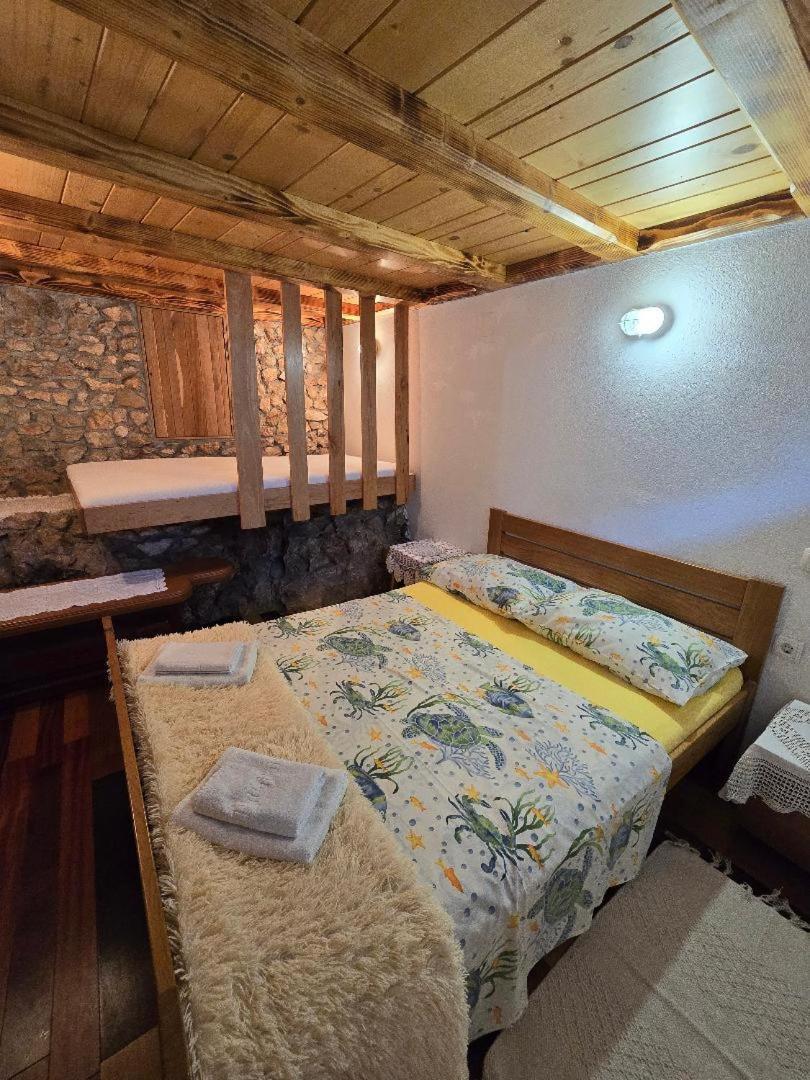 Villa, Stone House With Swimming Pool & Sauna, Beach, Севид Экстерьер фото