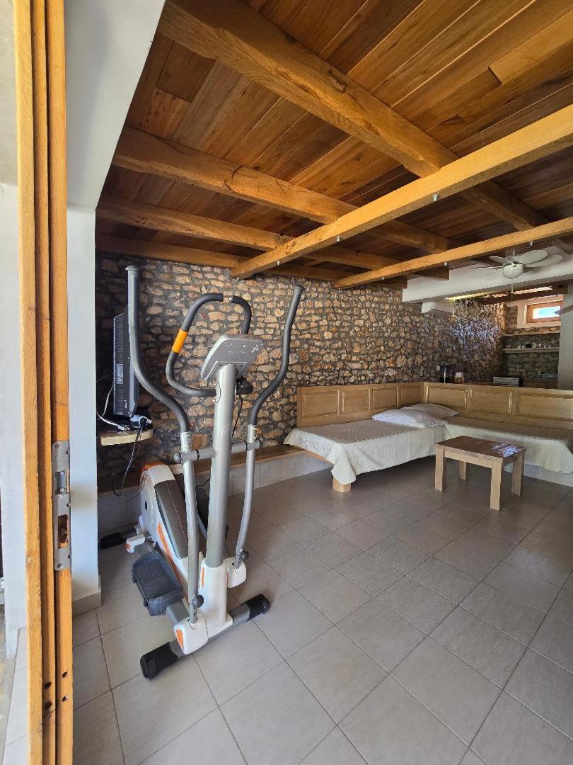 Villa, Stone House With Swimming Pool & Sauna, Beach, Севид Экстерьер фото