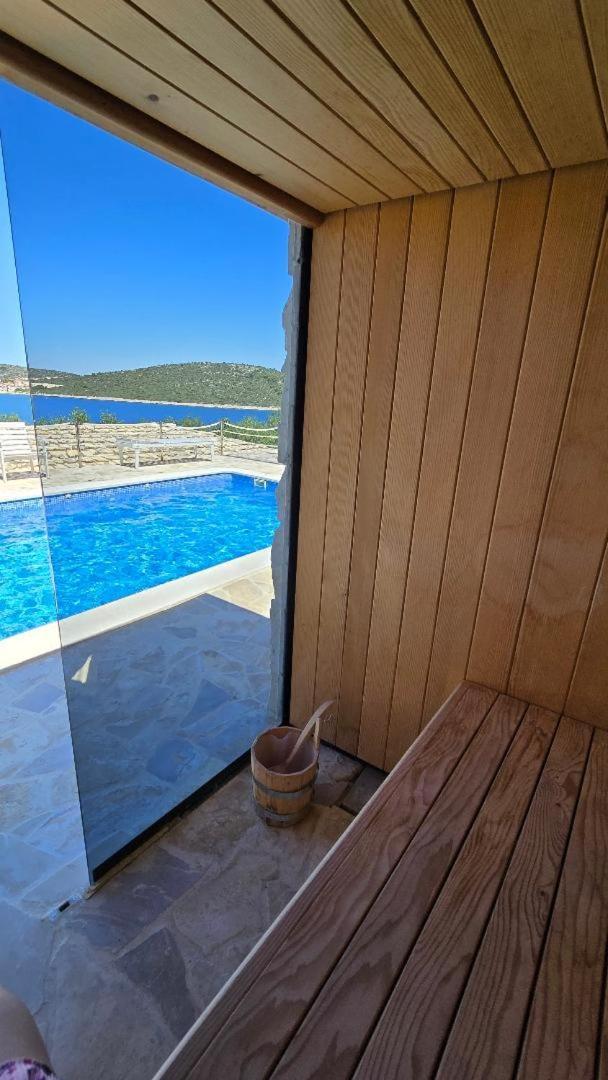 Villa, Stone House With Swimming Pool & Sauna, Beach, Севид Экстерьер фото